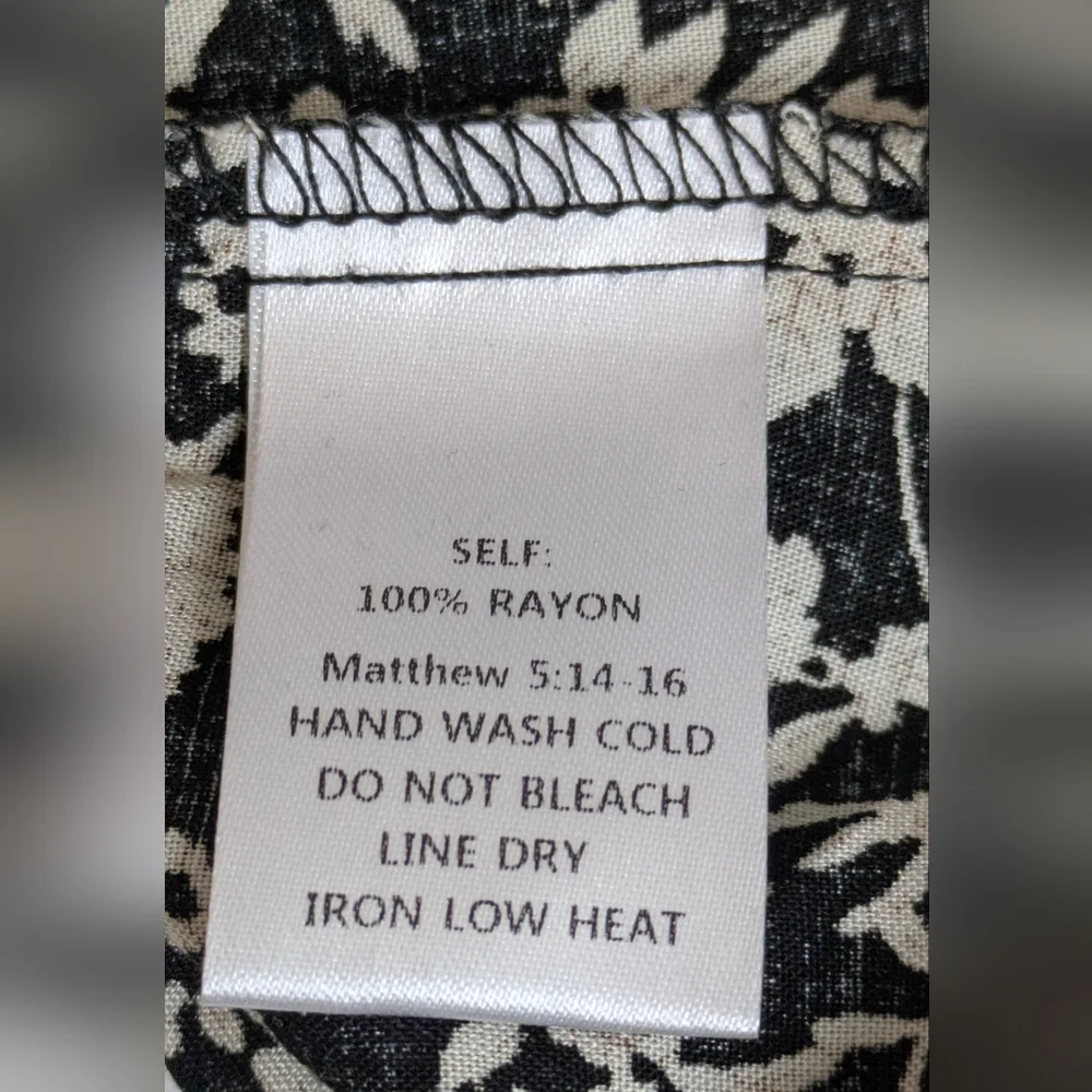 Promera Floral Peasant Off The Shoulder Blouse Long Sleeves Black White Size M - Picture 8 of 8